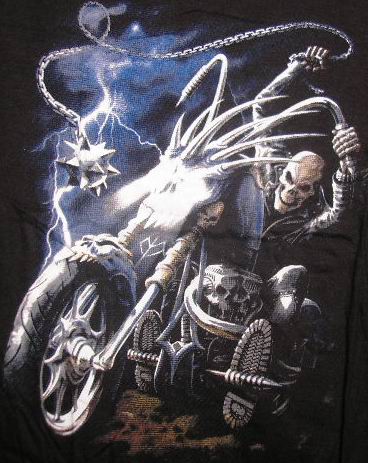 Skeleton on a motorcycle with a chain - T-Shirt