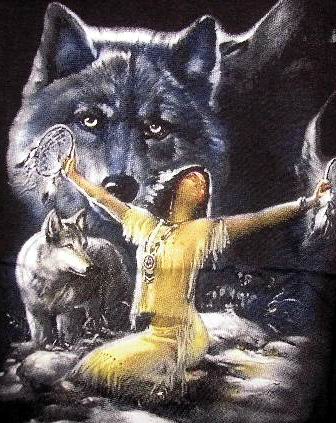 Indian woman and a wolf - T-Shirt