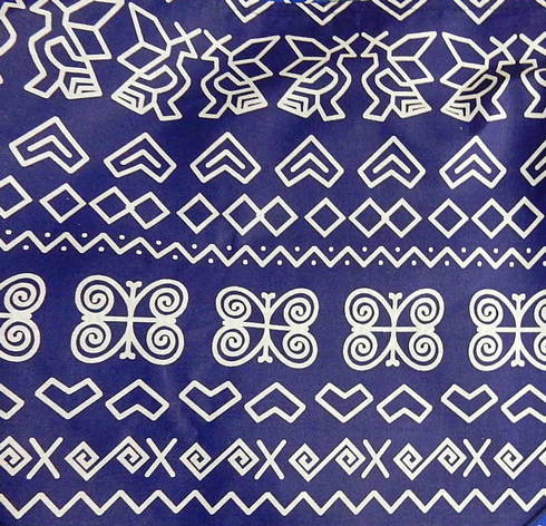 Šatka z bavlny s folklórnym motívom Čičmany modrá tmavá