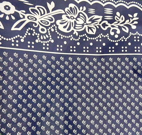 Šatka z bavlny s folklórnym motívom kvety-modrá
